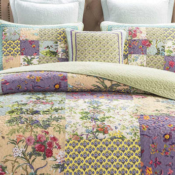 Boho Patchwork Floral Quilt with Shams