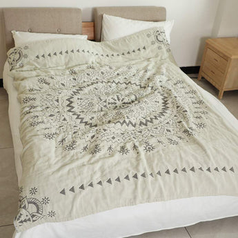 Homeheil Chic Mandala Reversible Flower Cotton Quilt